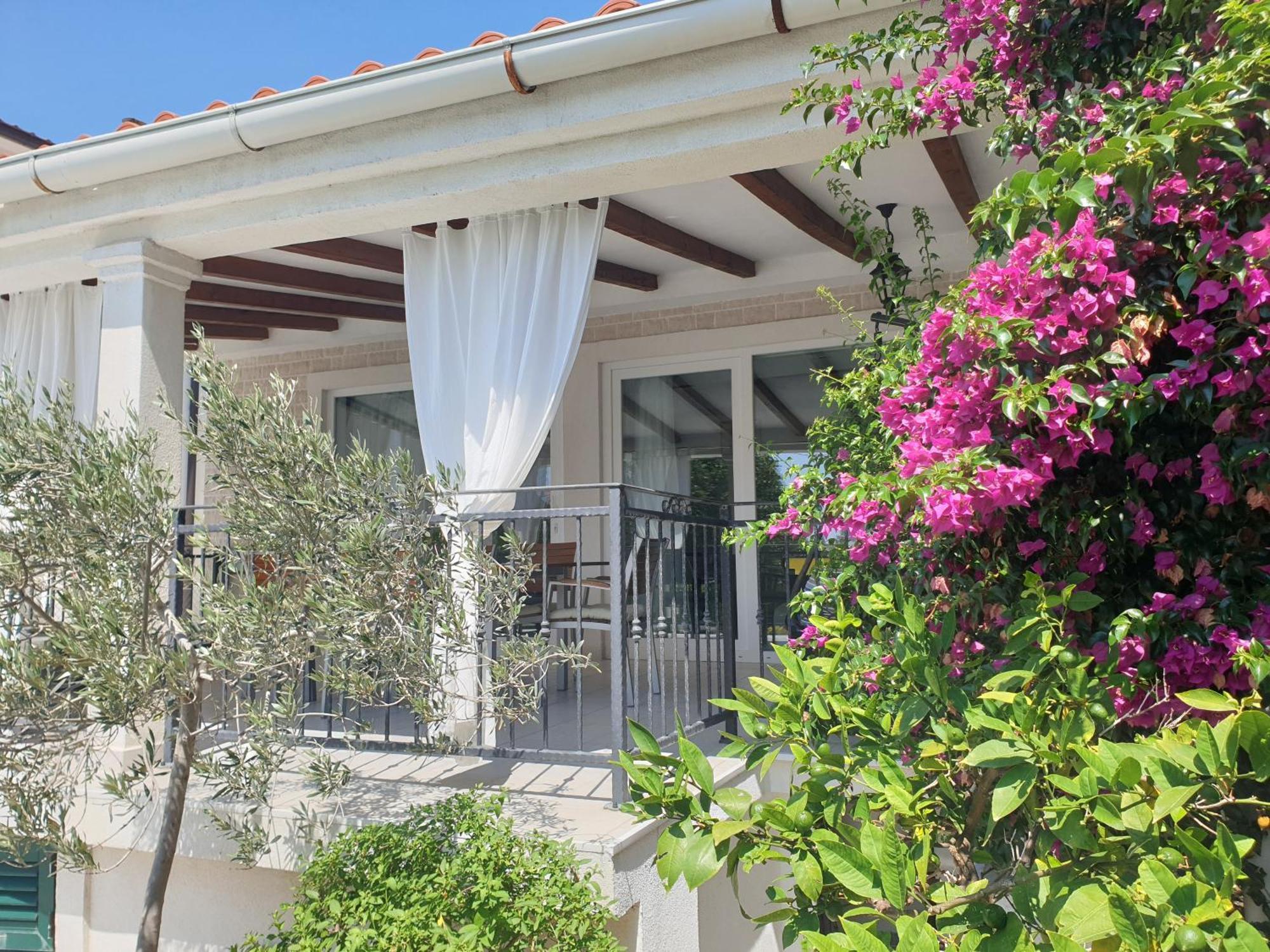 Villa Bella Banjol Bagian luar foto